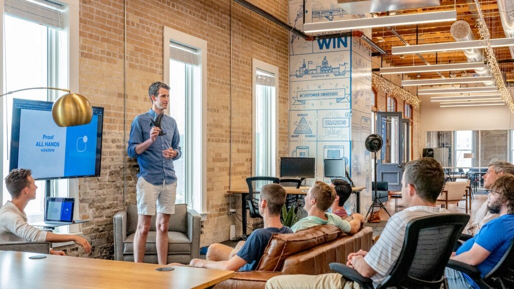 mastering the art of the 60-second networking elevator pitch | mastering the art of the 60-second networking elevator pitch |